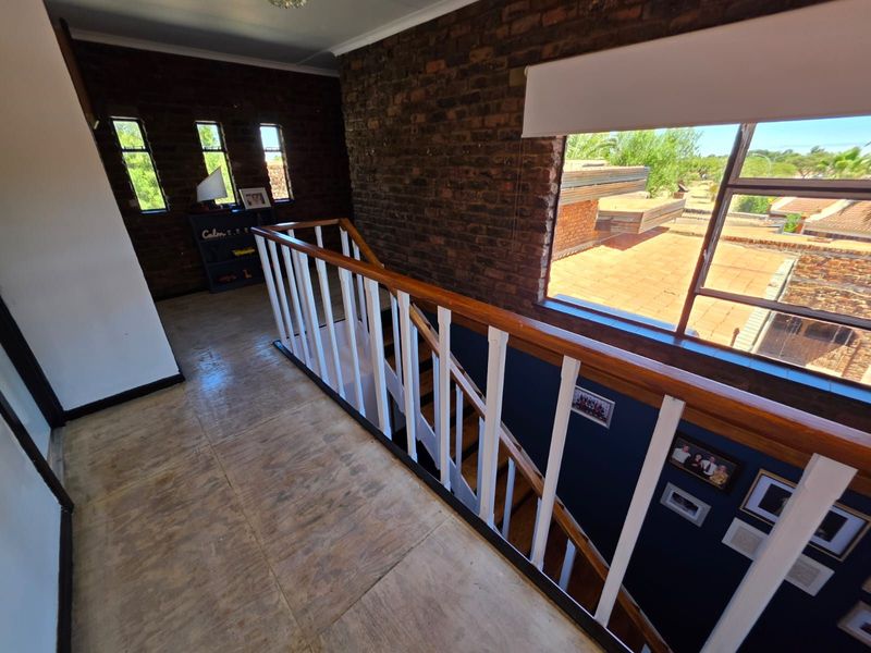 House For Sale in Royldene - Photo 9