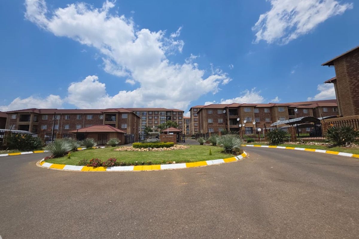 Apartment For Sale in Karenpark - Photo 3