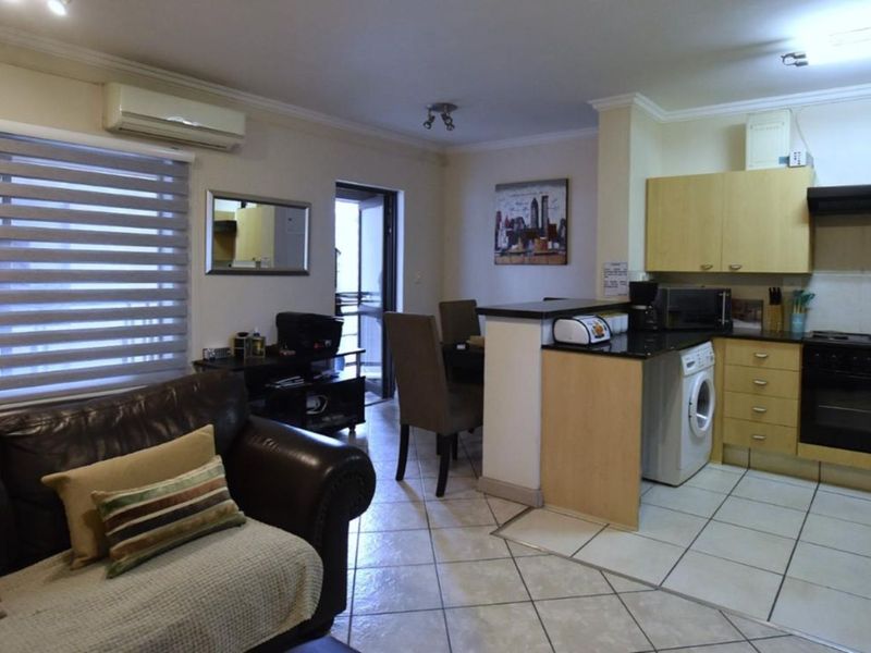 Apartment For Sale in Morningside - Photo 3