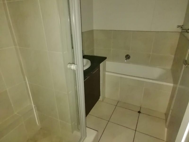 Apartment For Sale in Morningside - Photo 8