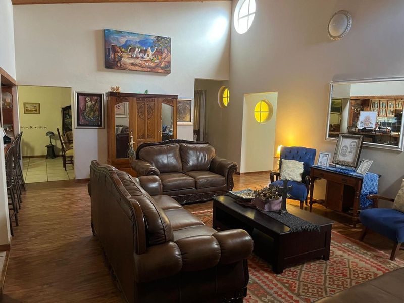 House For Sale in Christiana Central - Photo 2