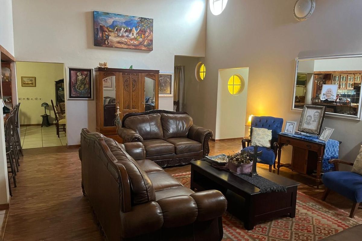 House For Sale in Christiana Central - Photo 2