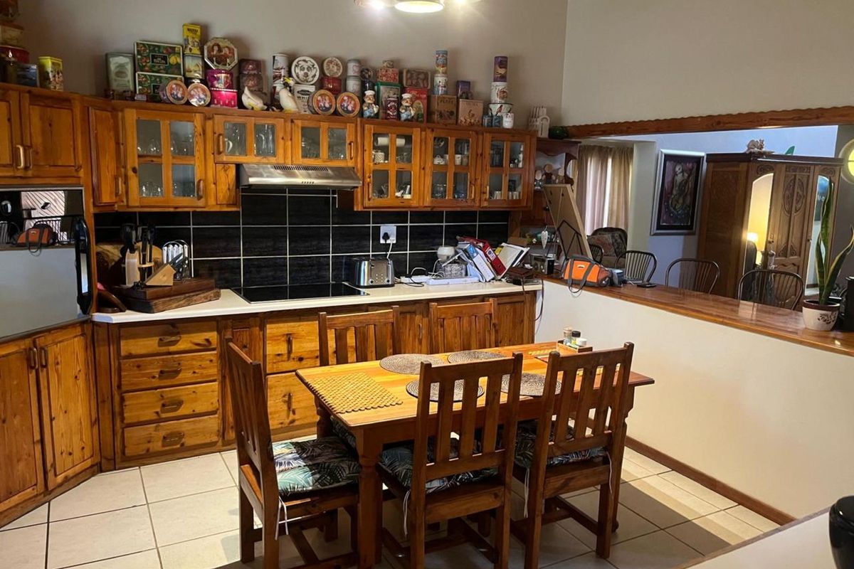 House For Sale in Christiana Central - Photo 5