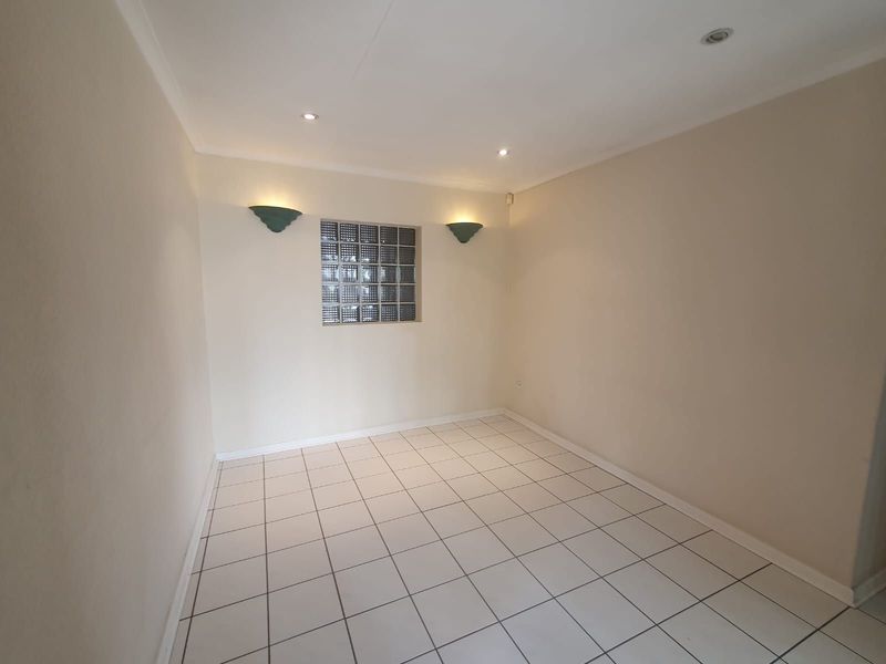 House For Sale in Marais Steyn Park - Photo 6