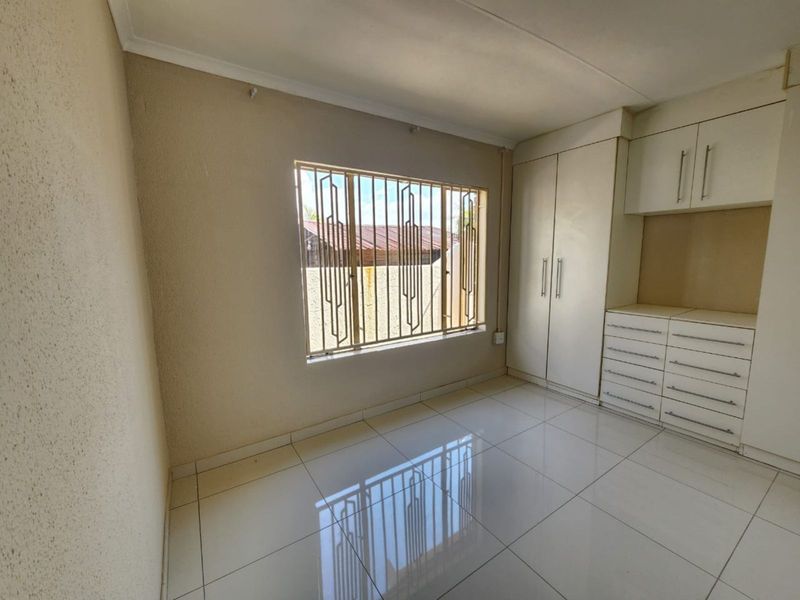 House For Sale in Danville - Photo 7