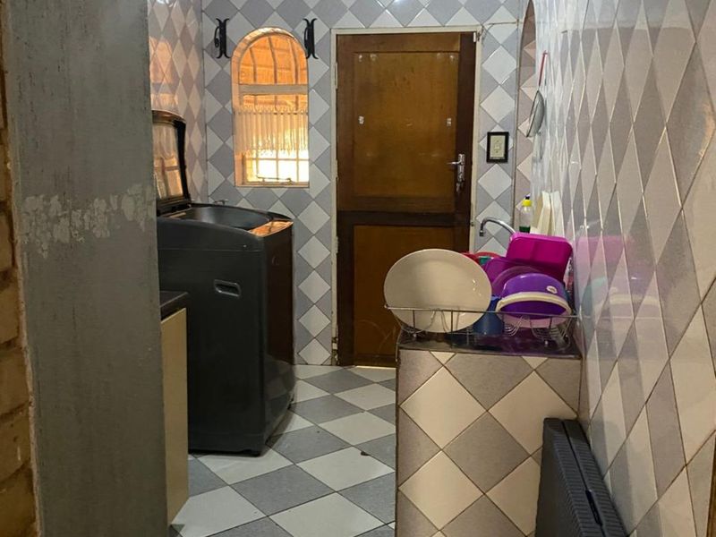 House For Sale in Carletonville Central - Photo 9