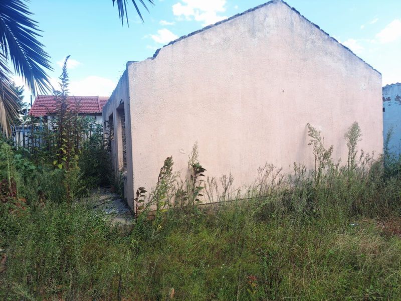 House For Sale in Mamelodi West - Photo 2