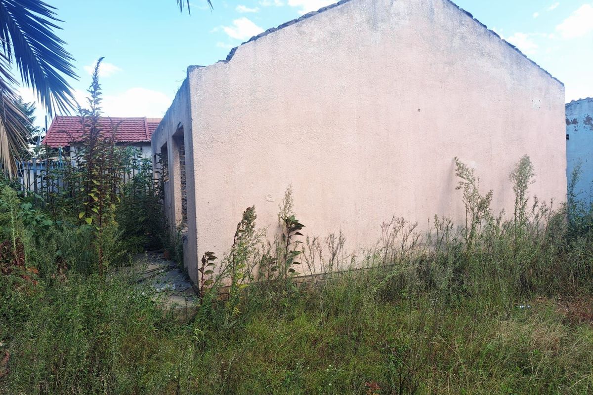 House For Sale in Mamelodi West - Photo 2