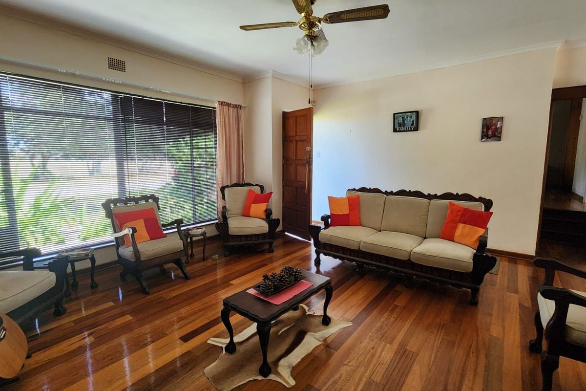 House For Sale in Hunters Retreat - Photo 3