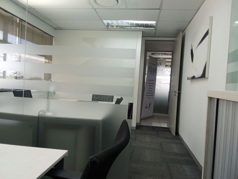 Commercial To Rent in Rivonia - Photo 10