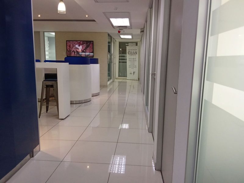 Commercial To Rent in Rivonia - Photo 4