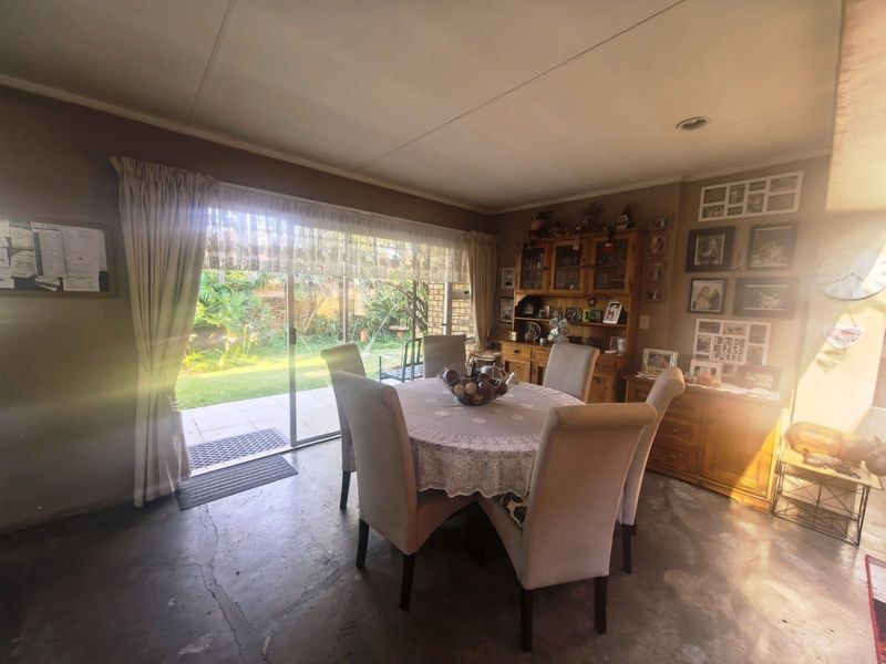 House For Sale in Zwartkop - Photo 7