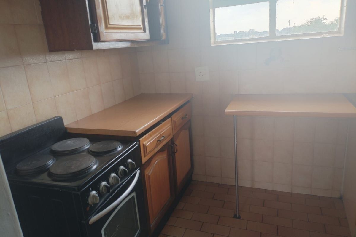 Apartment For Sale in Silverton - Photo 5