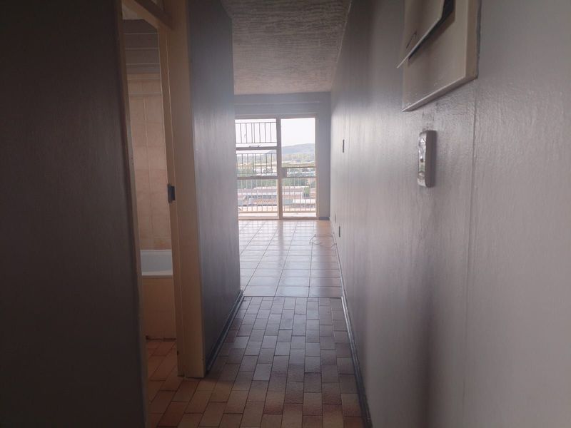 Apartment For Sale in Silverton - Photo 3