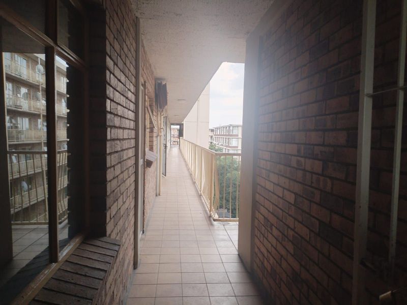 Apartment For Sale in Silverton - Photo 8