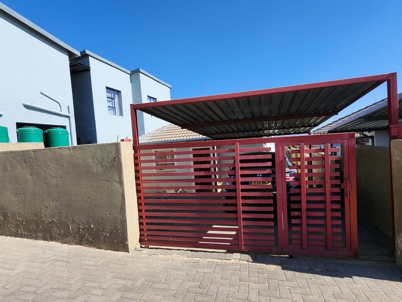 House For Sale in Riverside View - Photo 10