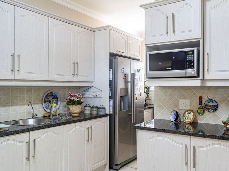 House For Sale in Kingswood Golf Estate - Photo 5