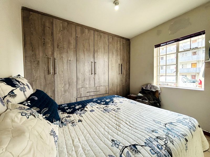 Apartment For Sale in Sydenham - Photo 9