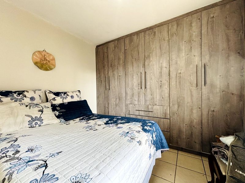 Apartment For Sale in Sydenham - Photo 8