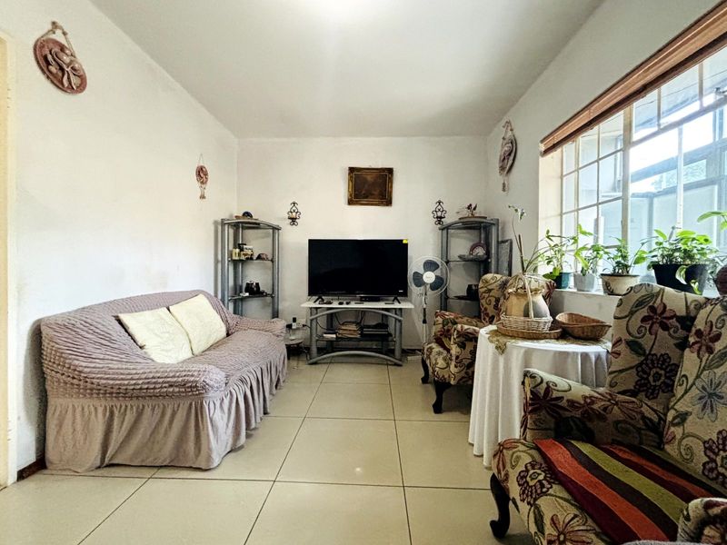 Apartment For Sale in Sydenham - Photo 6