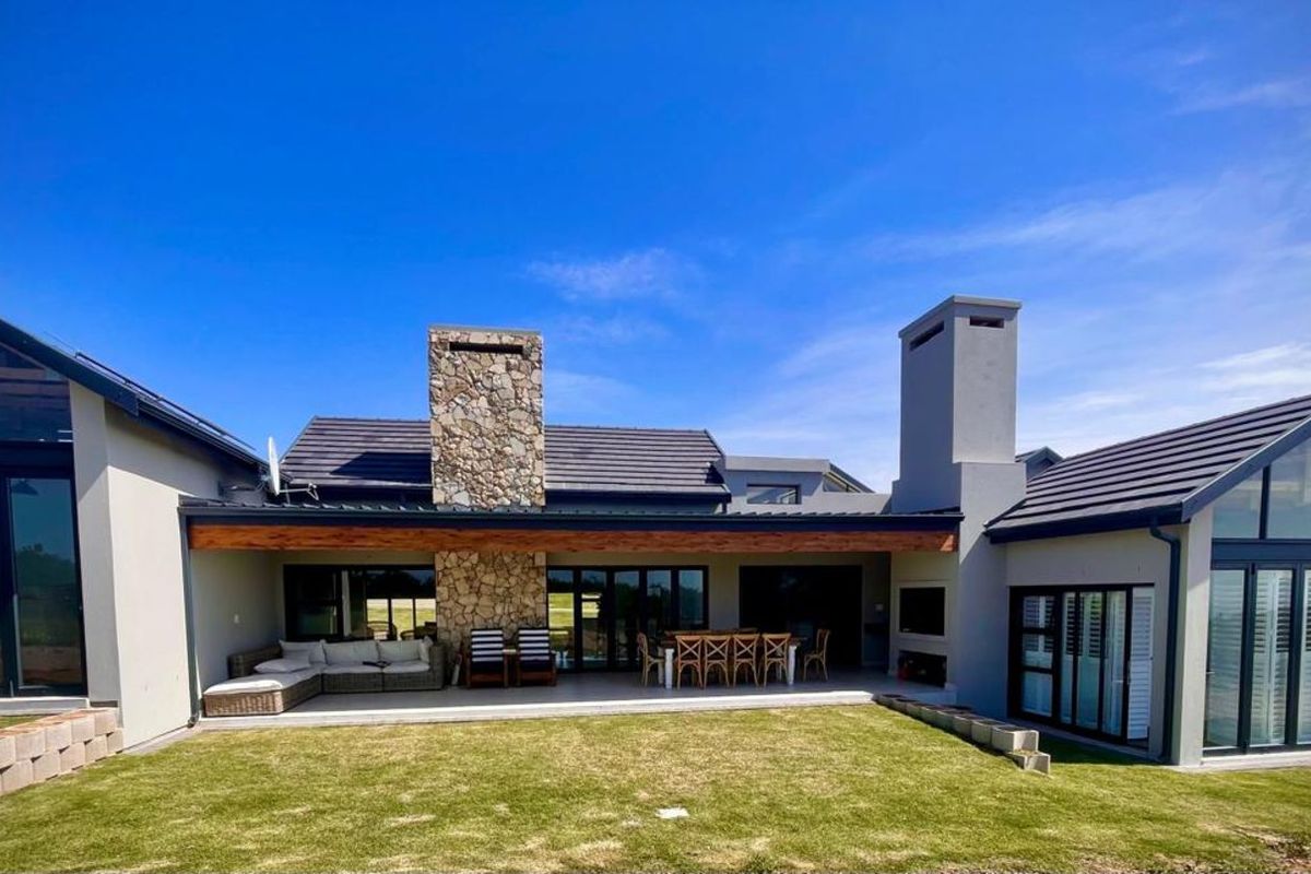 House For Sale in Hartland Lifestyle Estate - Photo 2