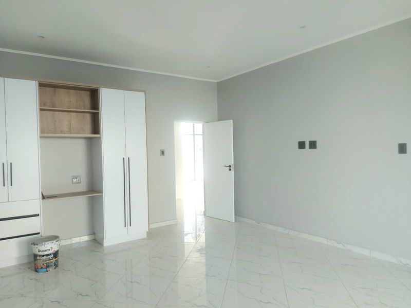 House For Sale in Six Fountains Residential Estate - Photo 8