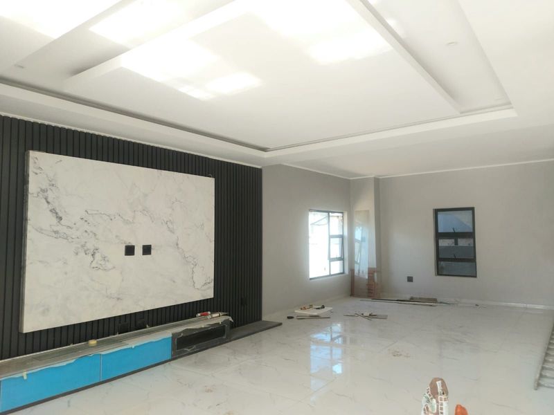 House For Sale in Six Fountains Residential Estate - Photo 7