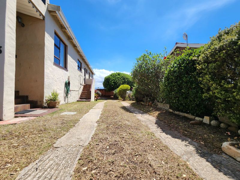 House For Sale in Witsand Central - Photo 6