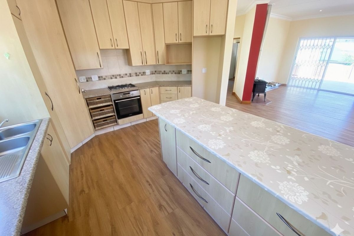 House For Sale in Groenkloof Retirement Village - Photo 4