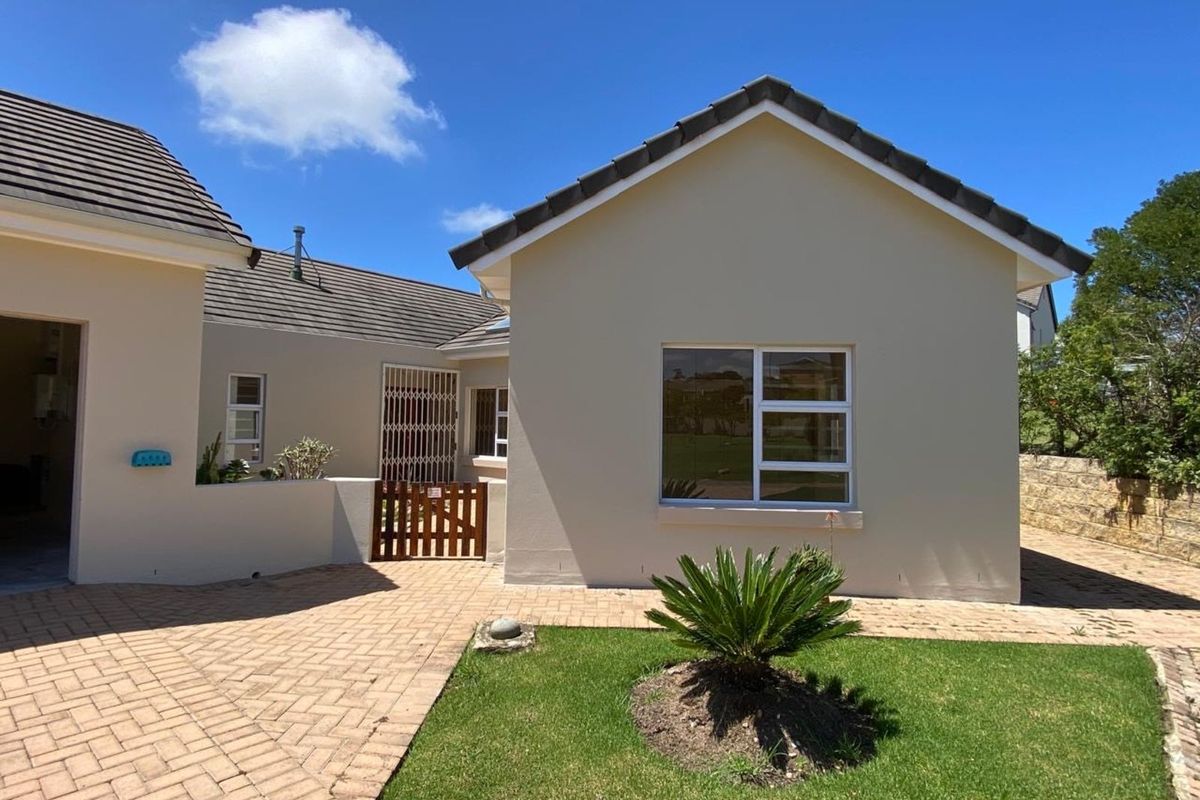 House For Sale in Groenkloof Retirement Village - Photo 2