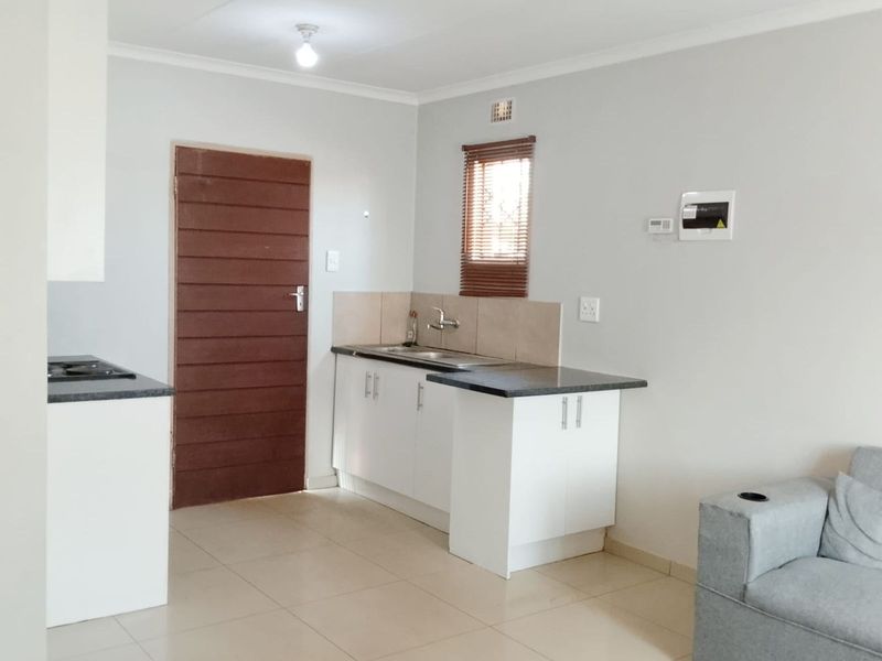 House To Rent in Sky City - Photo 4