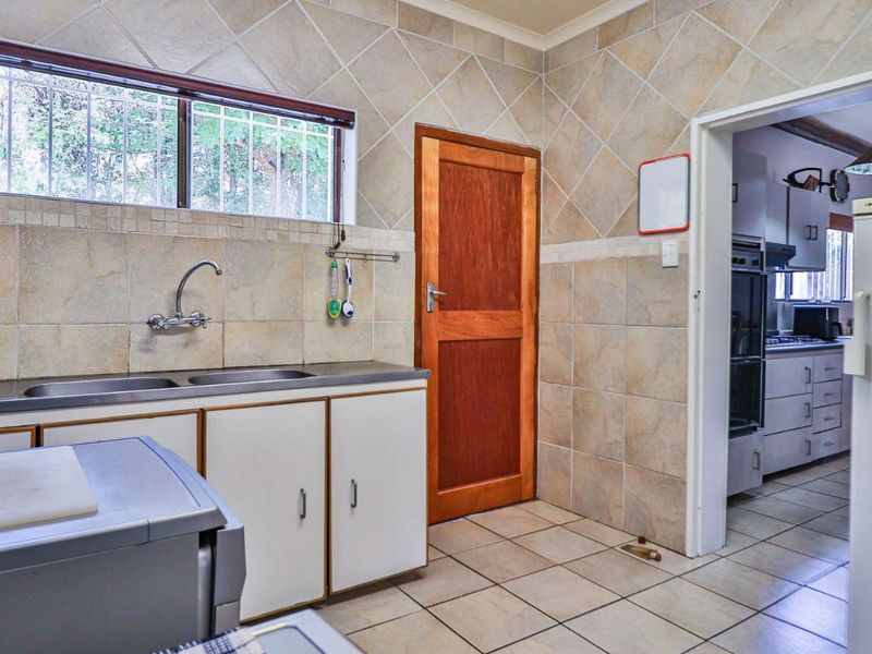 House For Sale in Montagu Central - Photo 9