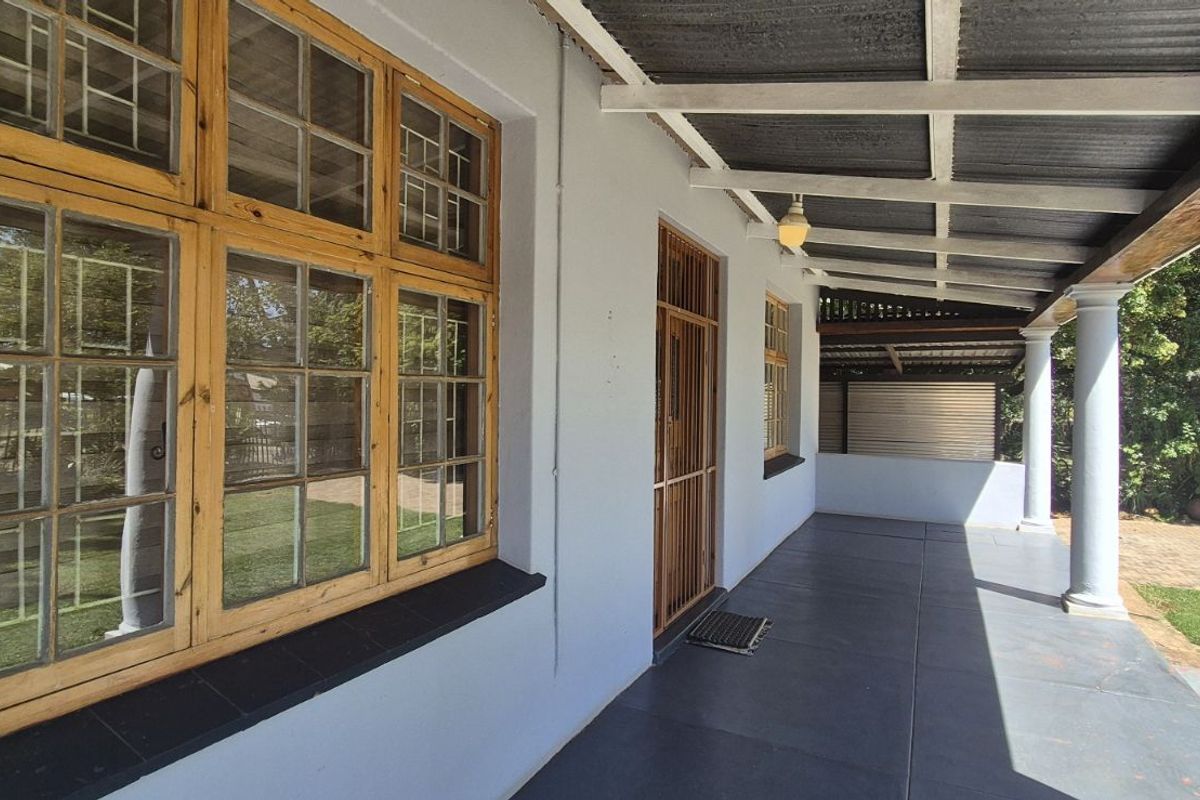 House For Sale in Lydenburg Central - Photo 2