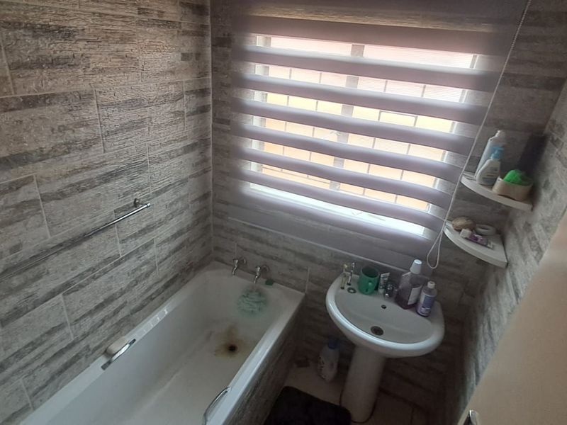 House For Sale in Soshanguve Ext - Photo 10