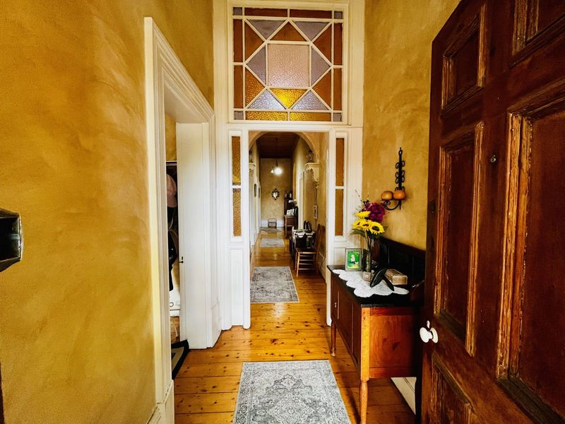 House For Sale in College Hill - Photo 4