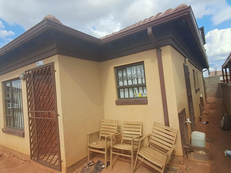 House For Sale in Soshanguve Ext - Photo 8