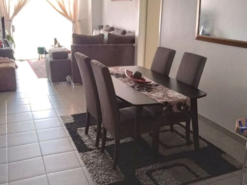 Apartment For Sale in Die Hoewes - Photo 7