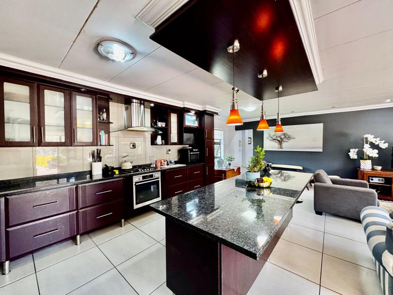 House For Sale in Secunda Central - Photo 10