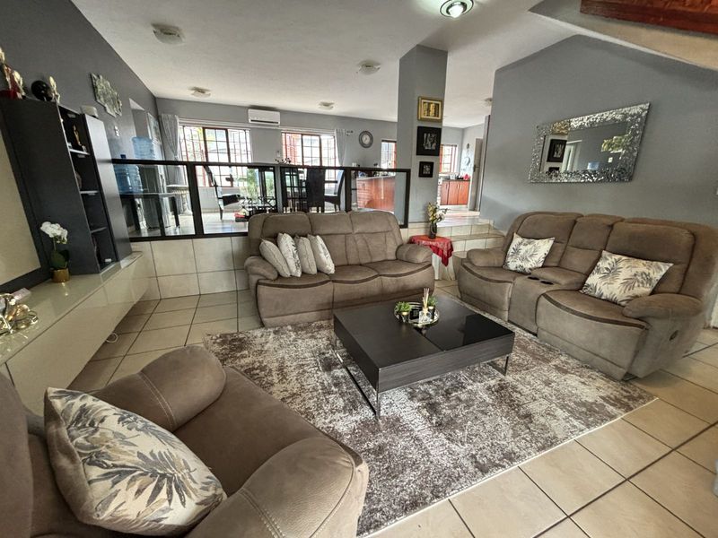 House For Sale in Golden Acres Estate - Photo 3