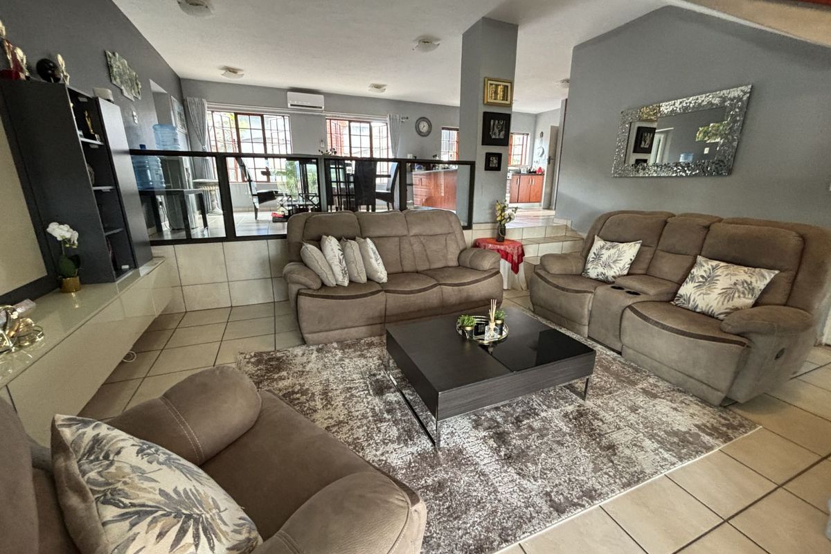 House For Sale in Golden Acres Estate - Photo 3