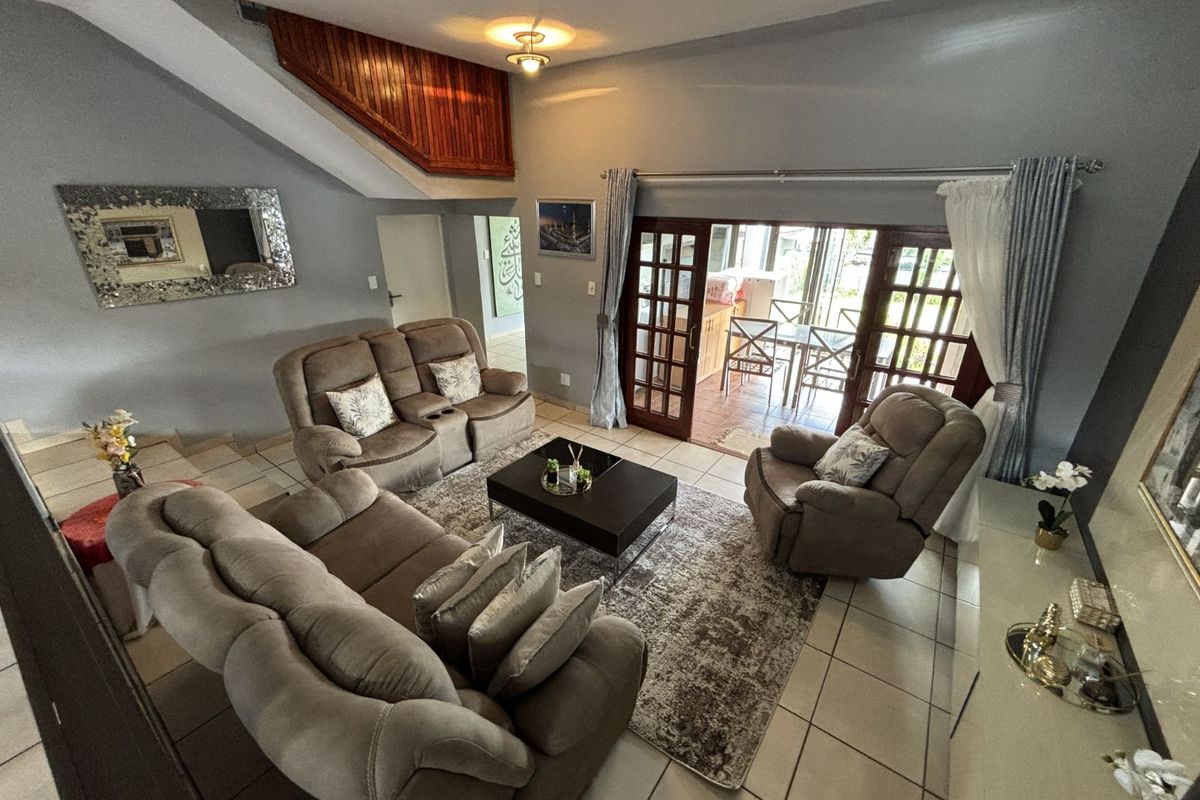 House For Sale in Golden Acres Estate - Photo 4