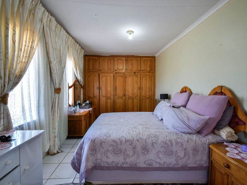 House For Sale in Mabopane Central - Photo 10