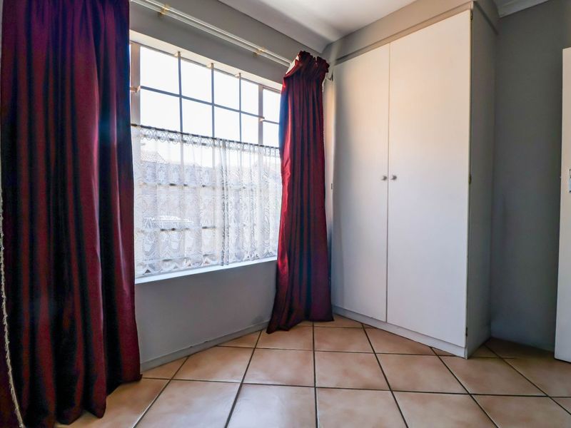 Townhouse For Sale in Amberfield - Photo 9