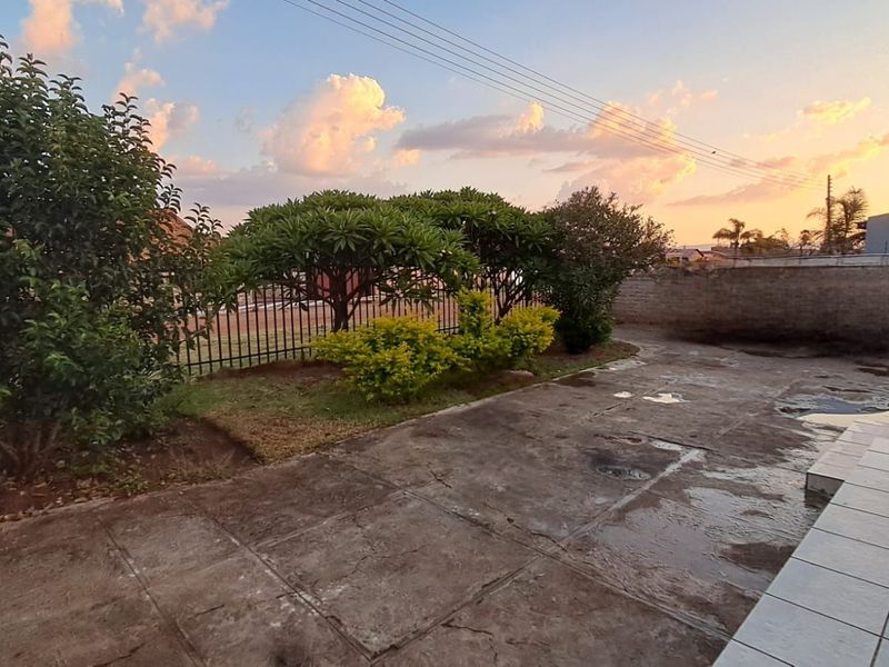 House For Sale in Soshanguve Ext - Photo 5