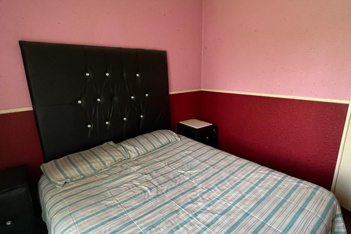 House For Sale in Brackendowns - Photo 5