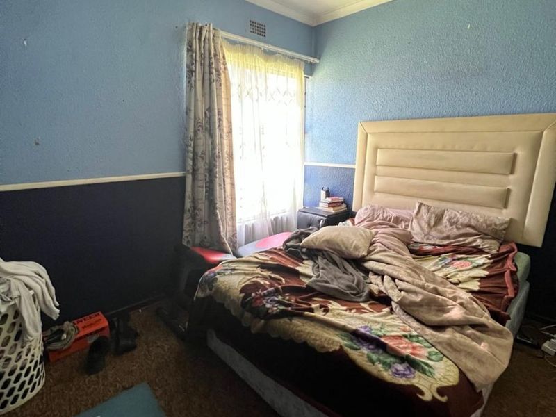 House For Sale in Brackendowns - Photo 7