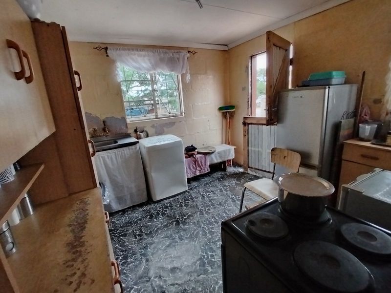 House For Sale in Windvogel - Photo 8