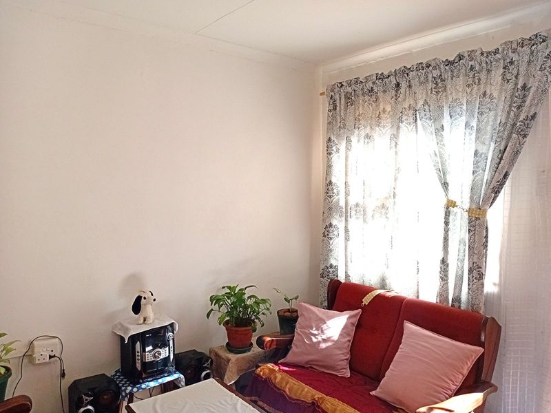 House For Sale in Bloemendal - Photo 9