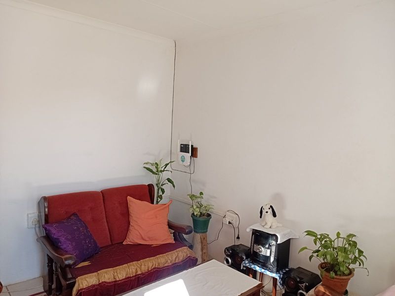 House For Sale in Bloemendal - Photo 8