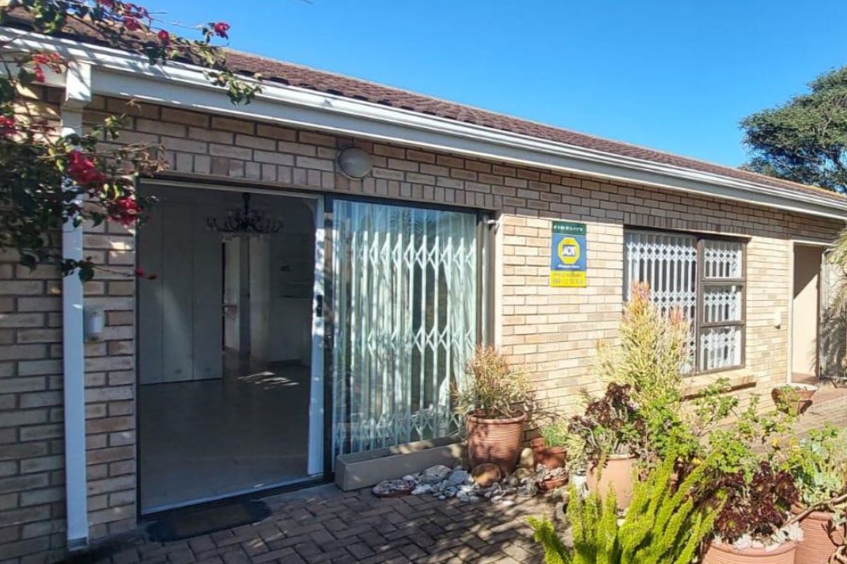 House For Sale in Wavecrest - Photo 3